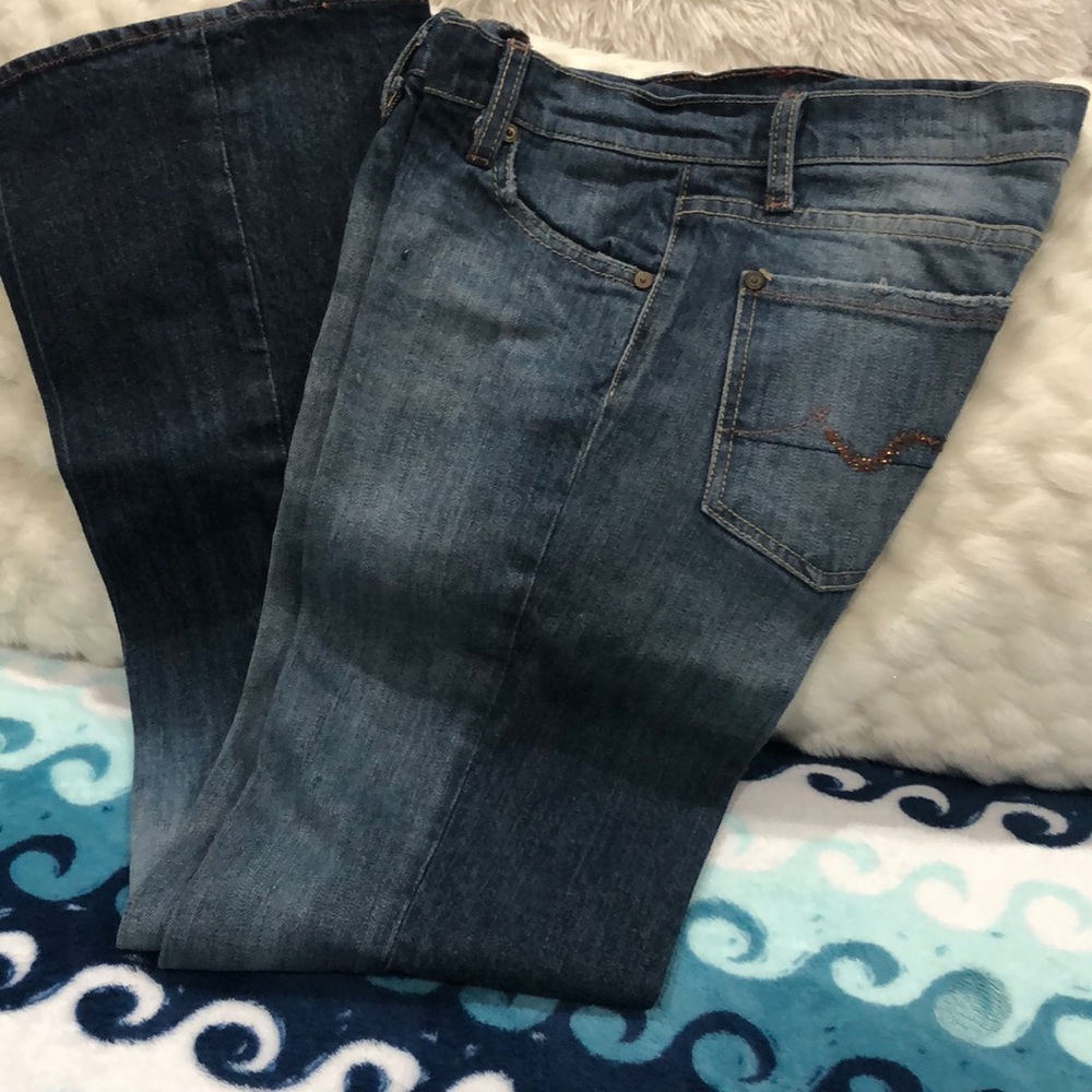 7 For All Man Kind size 28 bell bottom with gold